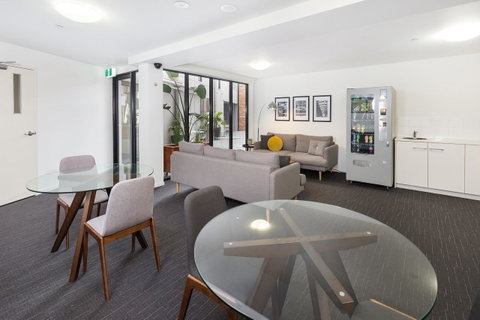 City Edge North Melbourne Apartment Hotel - Accommodation Tasmania 9