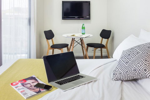 City Edge North Melbourne Apartment Hotel - Accommodation Tasmania 3