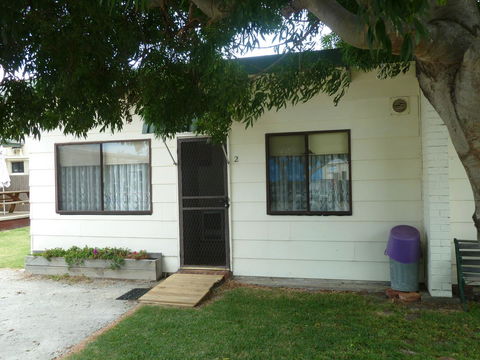 Beachcomber Holiday Units - Accommodation Tasmania 26