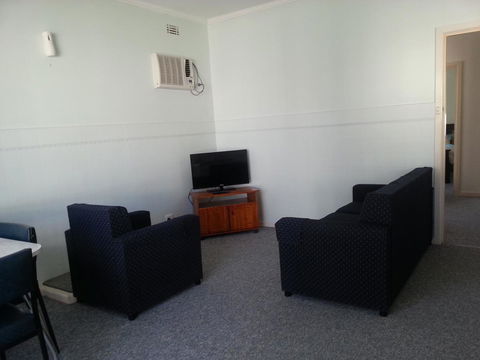 Beachcomber Holiday Units - Accommodation Tasmania 37