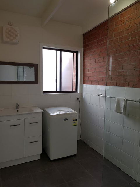 Beachcomber Holiday Units - Accommodation Tasmania 16