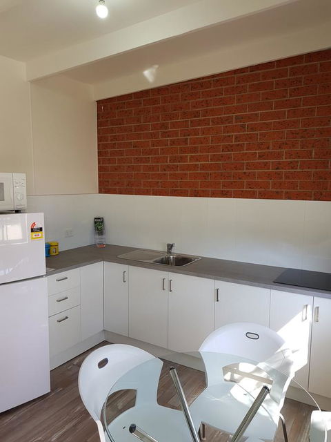 Beachcomber Holiday Units - Accommodation Tasmania 12