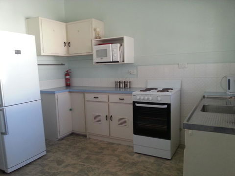 Beachcomber Holiday Units - Accommodation Tasmania 38