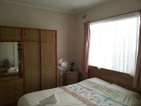 Beachcomber Holiday Units - Accommodation Tasmania 30