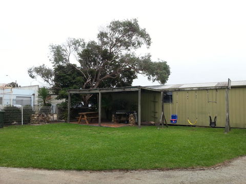 Beachcomber Holiday Units - Accommodation Tasmania 25