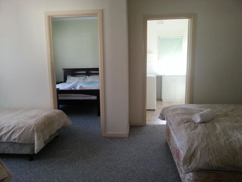 Beachcomber Holiday Units - Accommodation Tasmania 40