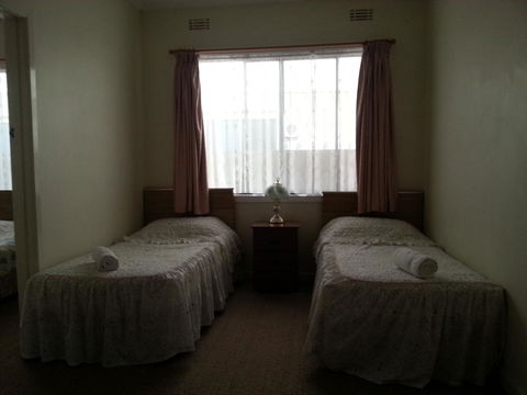 Beachcomber Holiday Units - Accommodation Tasmania 28