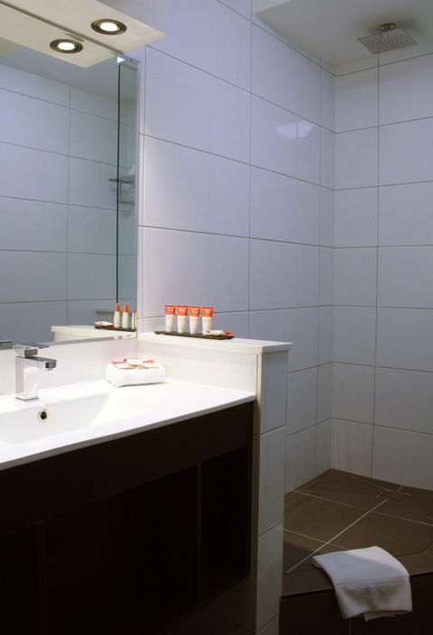 Hotel Grand Chancellor Melbourne - Accommodation Tasmania 10