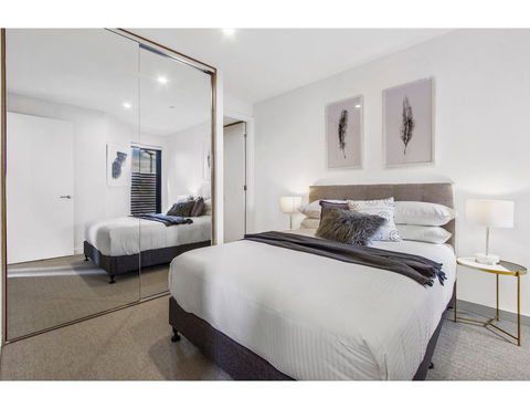 Boutique Apartment In Quiet, Sought-after Suburb - Accommodation Tasmania 3