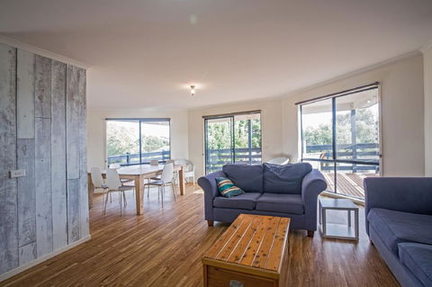Woolamai Family Retreat - Accommodation Tasmania 3