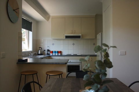 4 Autumn Grove - Accommodation Tasmania 6