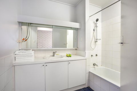 Burvale Hotel - Accommodation Tasmania 1