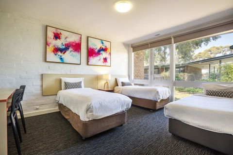 Burvale Hotel - Accommodation Tasmania 4