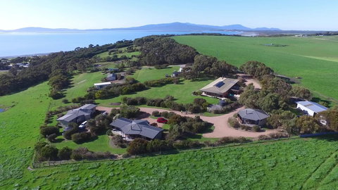 Limosa Rise - Accommodation Tasmania 2