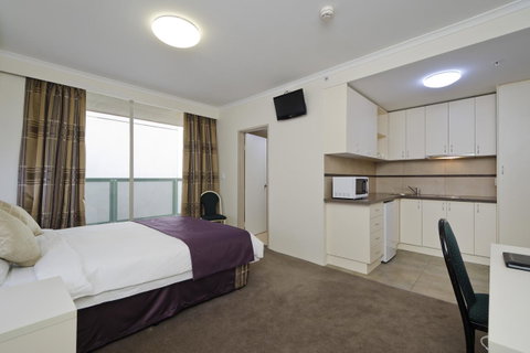 Carlton Lygon Lodge - Close To Melbourne Uni - Accommodation Tasmania 5