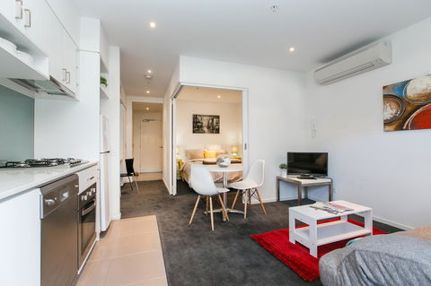 Complete Host The River Apartments - Accommodation Tasmania 1