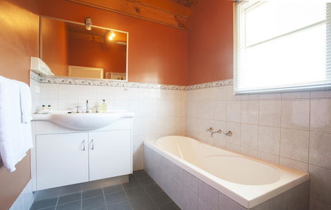 Beechworth Cedar Cottages - Accommodation Tasmania 11
