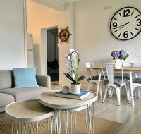 The Wheelhouse - 2BR Waterfront Apt in town - Accommodation Tasmania