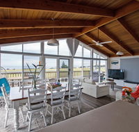 Stunning Waterfront only 10 minutes to Phillip Island - Pet Friendly - Accommodation Tasmania