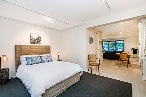 The Waterfront Apartment - Accommodation Tasmania 5