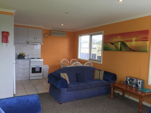 Lakeside At Mallacoota - Accommodation Tasmania 4