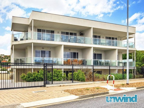 The Block Views Apartments Victor Harbor - Accommodation Tasmania 0