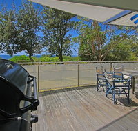 The Boathouse - comfortable beachfront home - Accommodation Tasmania
