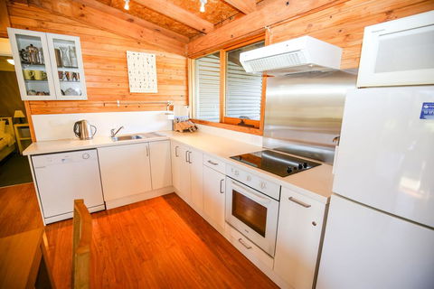 The Cabin - Accommodation Tasmania 3