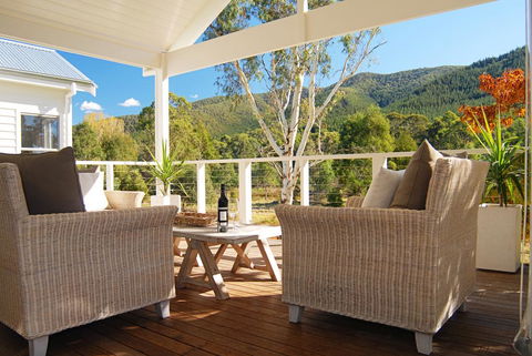 The Dacha - Accommodation Tasmania 3