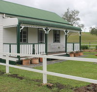 The Dollhouse Cottage - Accommodation Tasmania