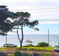 The Esplanade Holiday Home - Accommodation Tasmania
