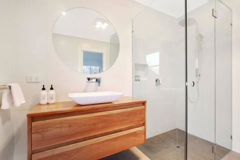 The Grace Bright - Accommodation Tasmania 1