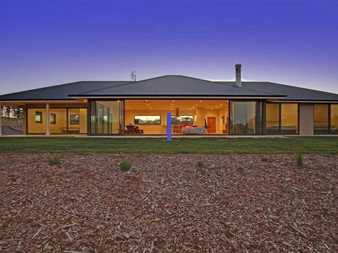The Junction - Contemporary Meets River Country - Accommodation Tasmania 0