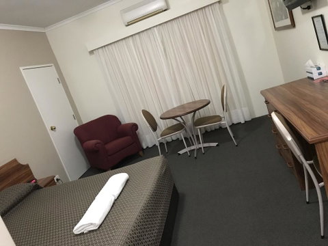 The Kidman Wayside Inn - Accommodation Tasmania 1