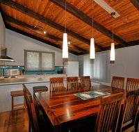 The Lakefront 69 Townsend Street - Accommodation Tasmania