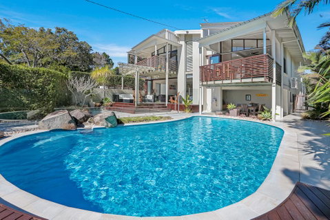 The Lighthouse, Noosa Hill - Accommodation Tasmania 0