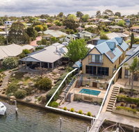 The Loft - Waterfront with Private Pool - Accommodation Tasmania