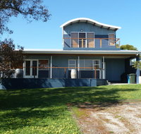 The Love Shack - Bridport - Accommodation Tasmania