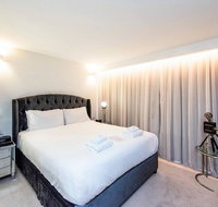 The Nest - Hollywood Style Space with Roof Terrace - Accommodation Tasmania