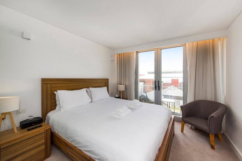 The Nest - Modern Room In Northbridge With Roof Terrace - Accommodation Tasmania 0