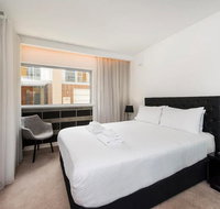 The Nest - Smart Suite on Newcastle St with Rooftop Views - Accommodation Tasmania