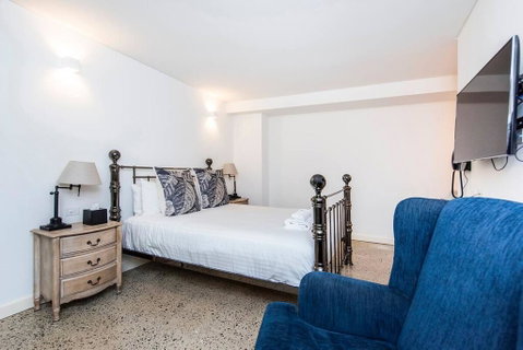 The Nest - Stylish Space In Northbridge Area And Roof Terrace - Accommodation Tasmania 0