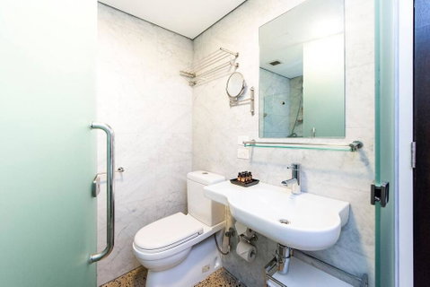 The Nest - Stylish Space In Northbridge Area And Roof Terrace - Accommodation Tasmania 3
