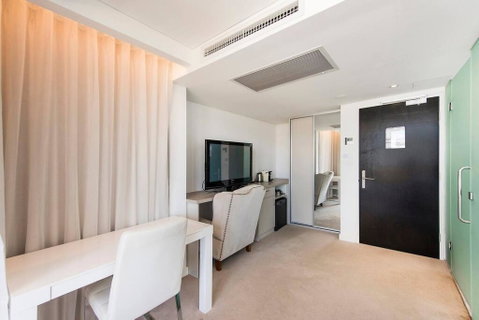 The Nest - Trendy Studio Close To Centre With Roof Terrace - Accommodation Tasmania 3