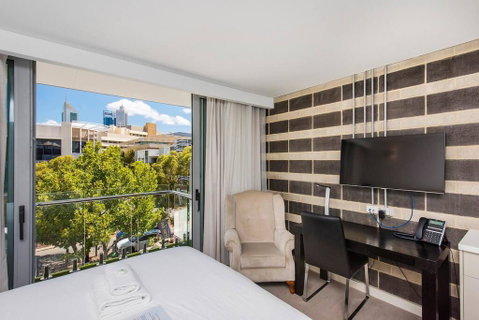 The Nest - Trendy Studio Near City Centre With Roof Terrace - Accommodation Tasmania 1