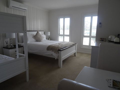 The Oxley Estate B&B - Accommodation Tasmania 0