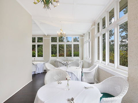 The Robertson Hotel - Accommodation Tasmania 3