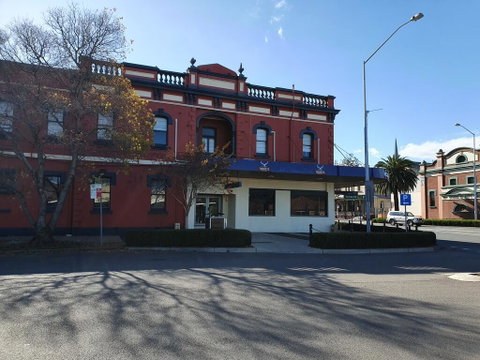 The Royal Hotel - Accommodation Tasmania 0