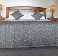 The Saltbush Motor Inn - Accommodation Tasmania