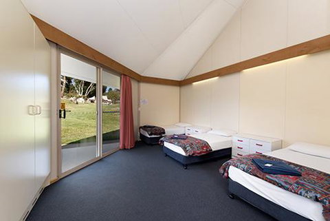 The Station Hotel - Accommodation Tasmania 1